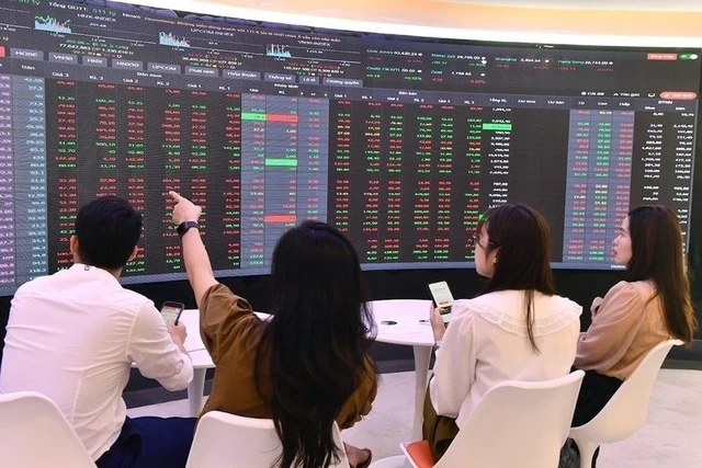 Lịch sự kiện và tin vắn chứng khoán ngày 12/6/2025