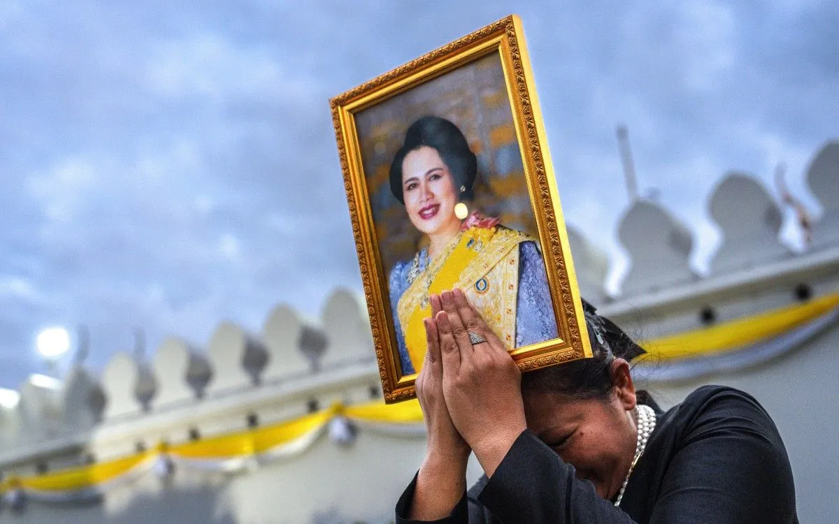 Thái Lan bắt đầu lễ tang của Vương thái hậu Sirikit
