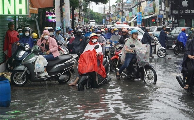 Dự báo thời gian kết thúc đợt nắng nóng diện rộng, thời tiết chuyển mưa dông